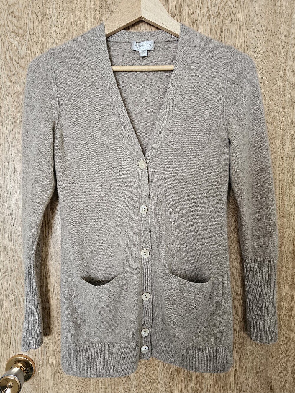 Nordstrom 100% Cashmere Cardigan V-Neck Sweater Taupe Beige Size XS